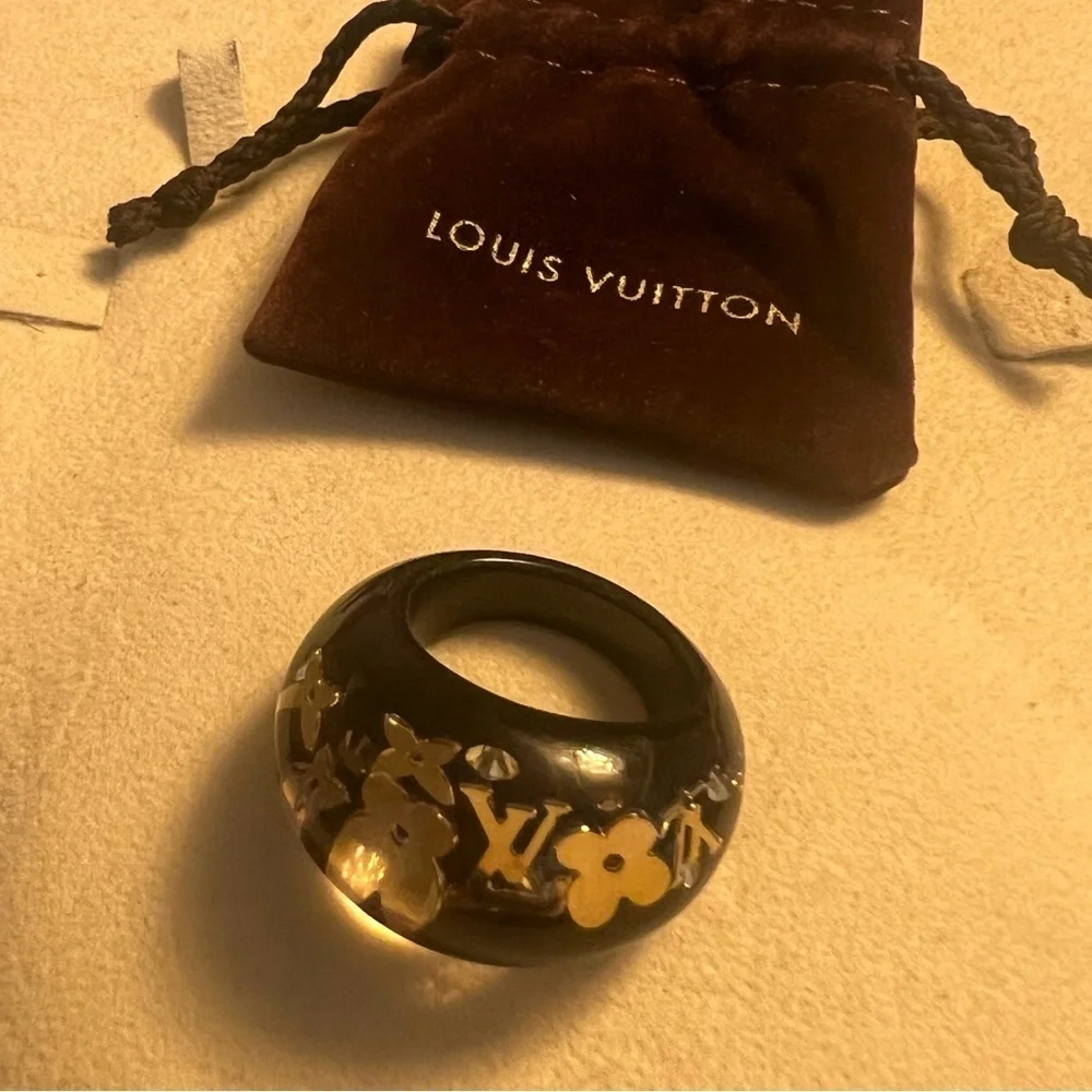 LOUIS VUITTON BLACK Resin Monogram Inclusion Ring Louis Vuitton